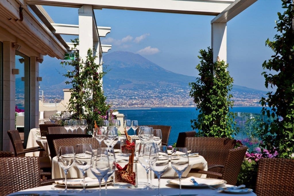 Grand Vesuvio, Naples