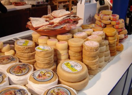 Savoring the Flavors: Exploring Portugal’s Rich Cheese Culture for Cheese Connoisseurs