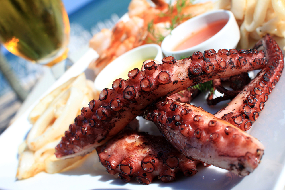 Unveiling the Hidden Gems of Ras Sidr: A Complete Travel Guide - Local Cuisine and Dining Options