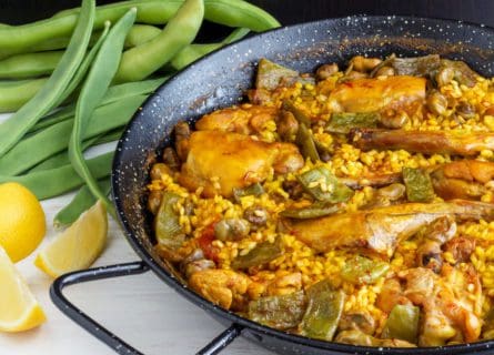 Perfect Pairings: Discover the Delightful Harmony of Paella and Wine