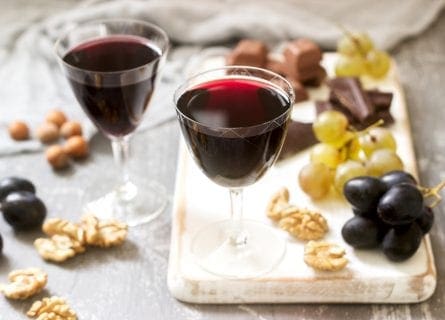 What is Crème de Cassis Liqueur?