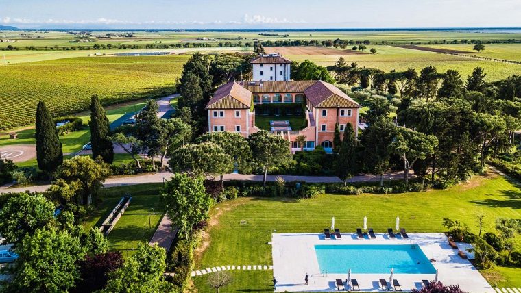 best-wine-hotels-tuscany