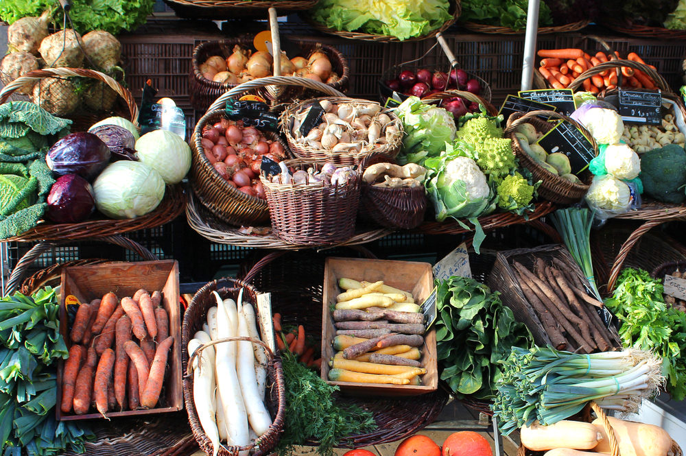 lyon-food-market-stall