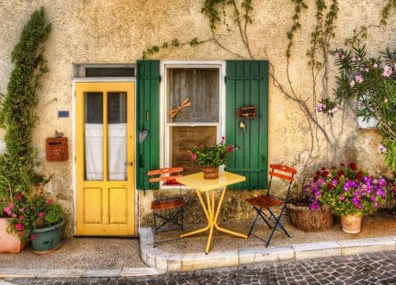 Charming Facade in Beaumes-de-Venise