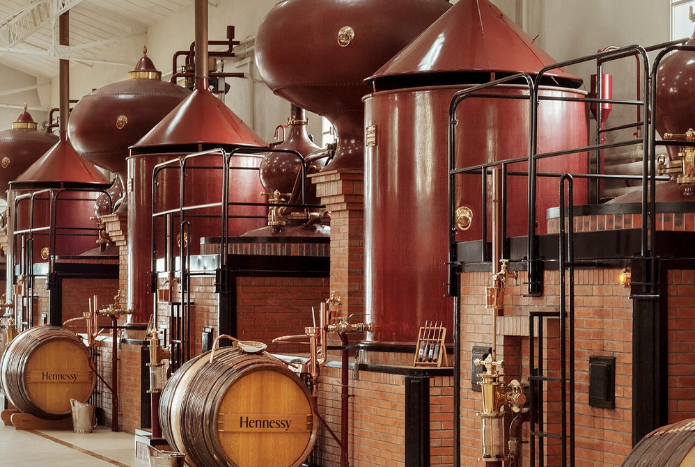 hennessy-cognac-distillery