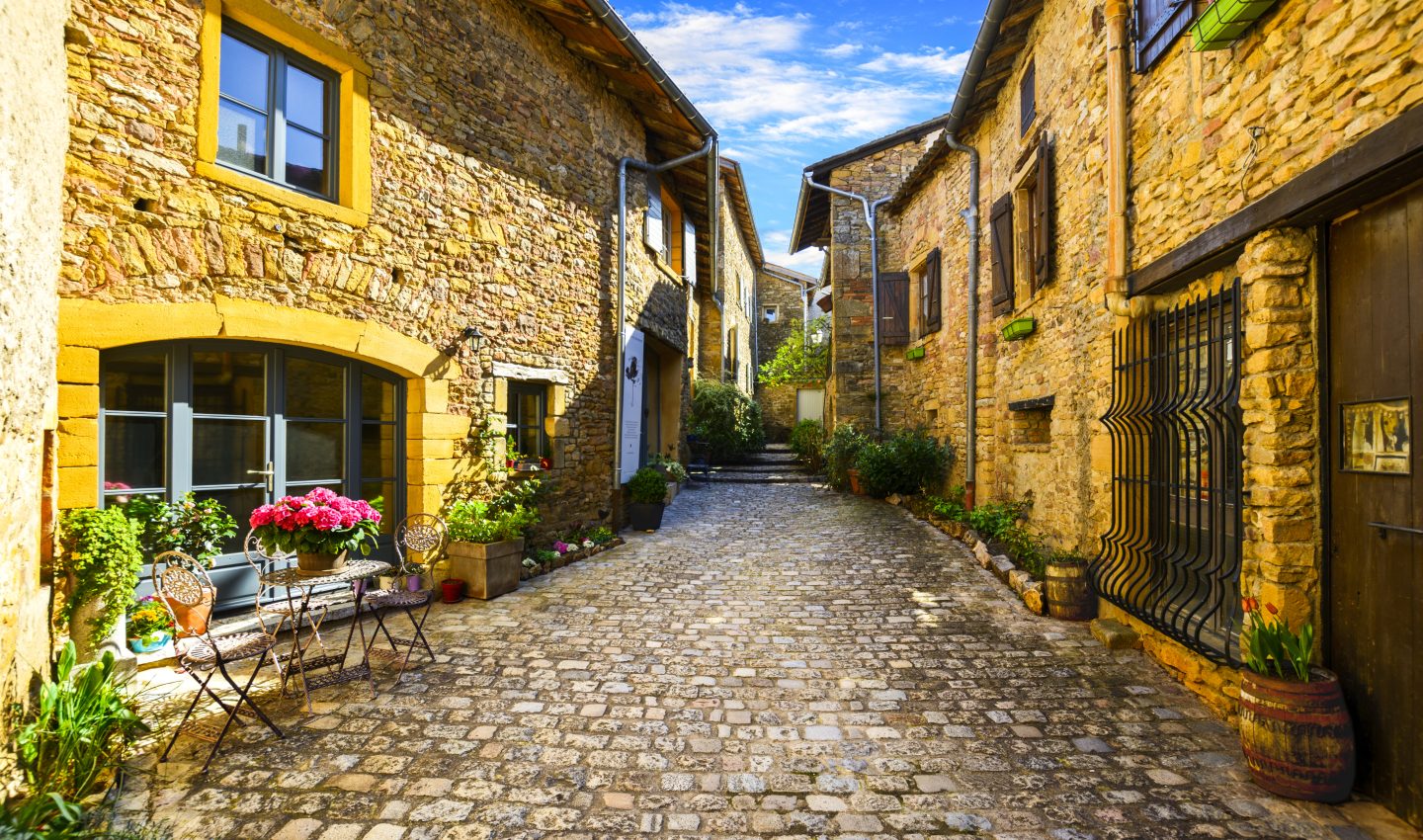 Charming Oingt