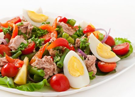 Salade Niçoise: A Sumptuous Taste of the Mediterranean