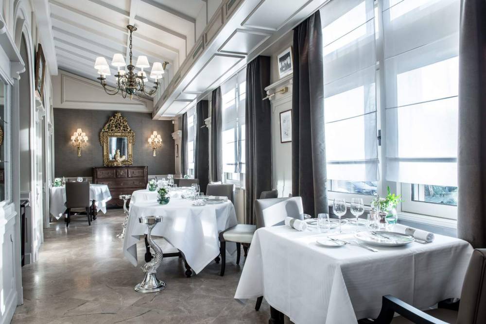 Paul Bocuse's 2-Starred Michelin restaurant