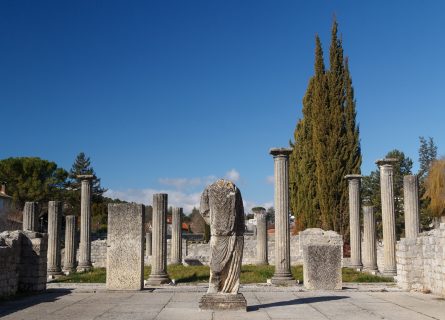 Roman ruins in Vaison-la-Romaine town, Provence, France Roman ruins in Vaison-la-Romaine town, Provence, France