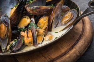 Mussels with cream, white wine Mussels with cream, white wine