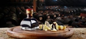 balsamic-vinegar-parmesan-cheese Balsamic Vinegar with Parmesan Cheese