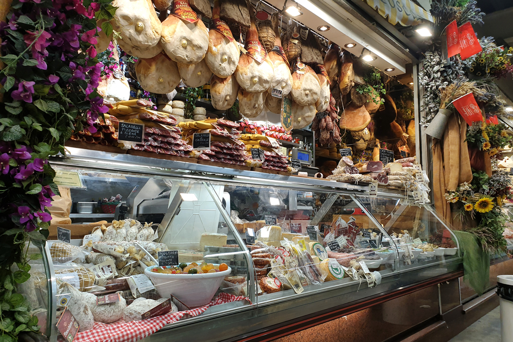 Amazing Mercato Centrale in Florence