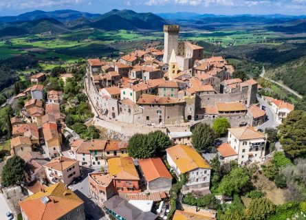 Grosseto: a picturesque town in the southwest of the appellation