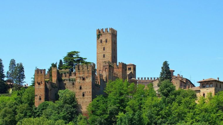 Private Piacenza Wine Tour from Milan