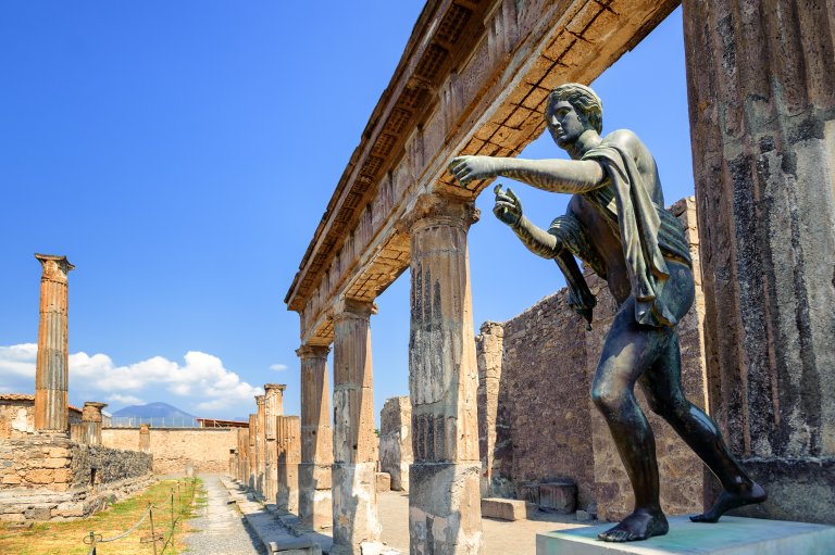 Private Pompeii Wine Tour from Naples