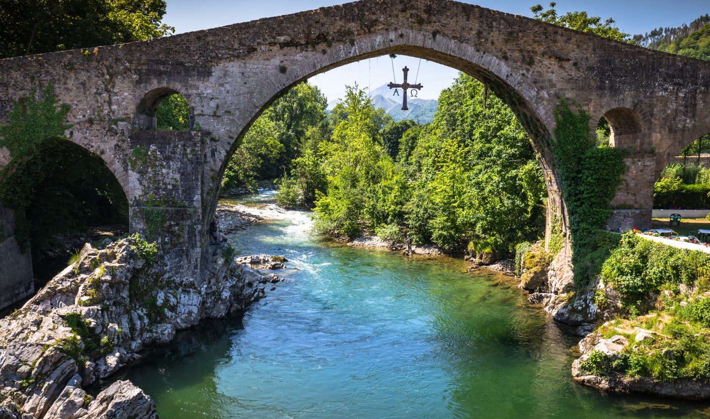 Old Roman Bridge, Canga de Onis Old Roman Bridge, Canga de Onis