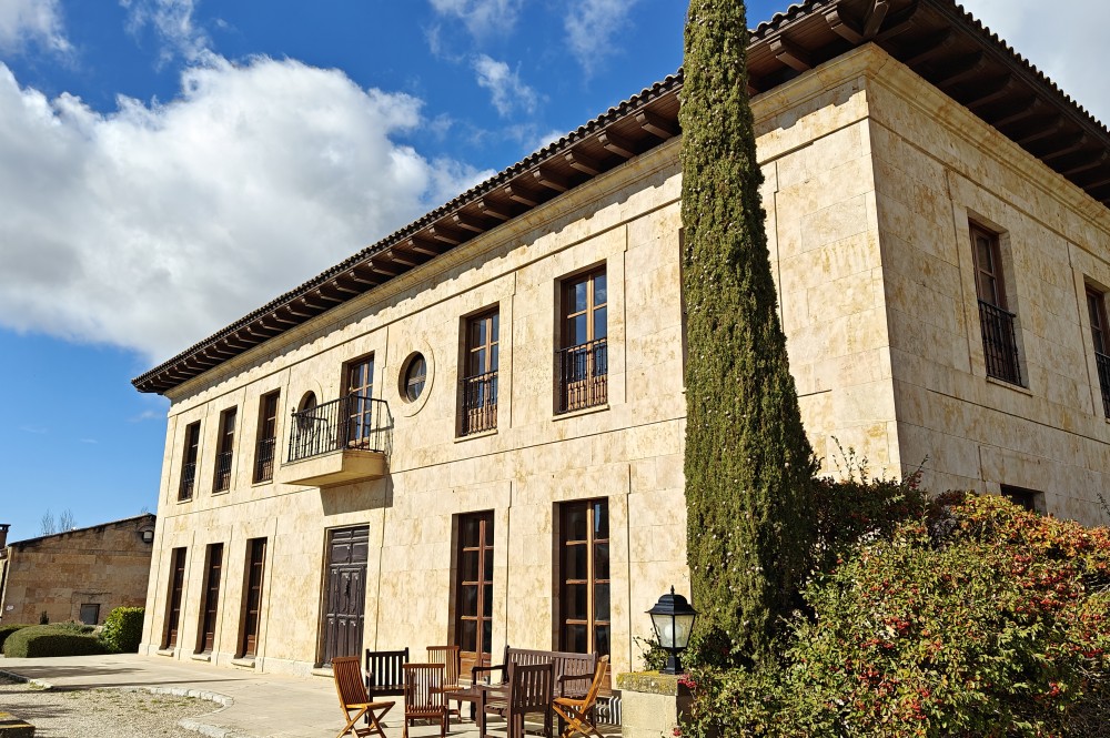 Bodega Torre de Oña, one of Rioja's finest wineries Bodega Torre de Oña, one of Rioja's finest wineries