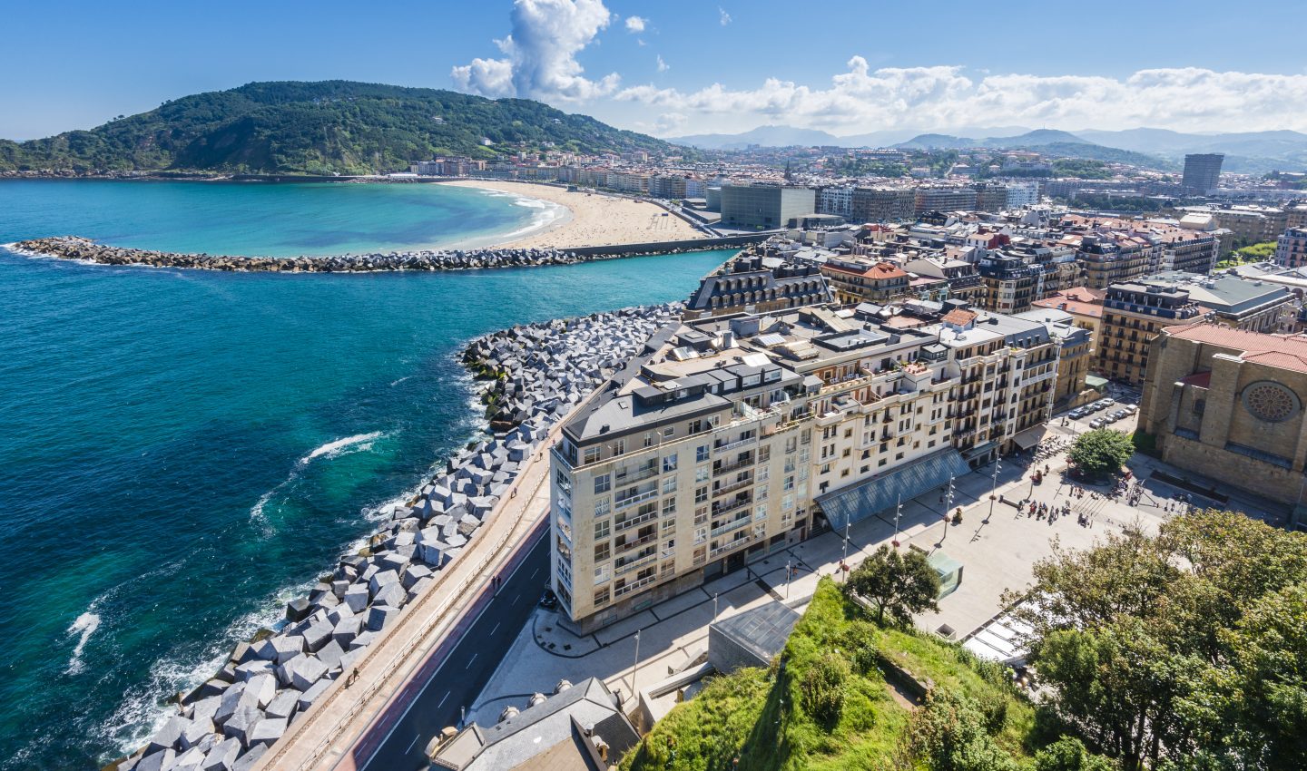 Bella San Sebastian